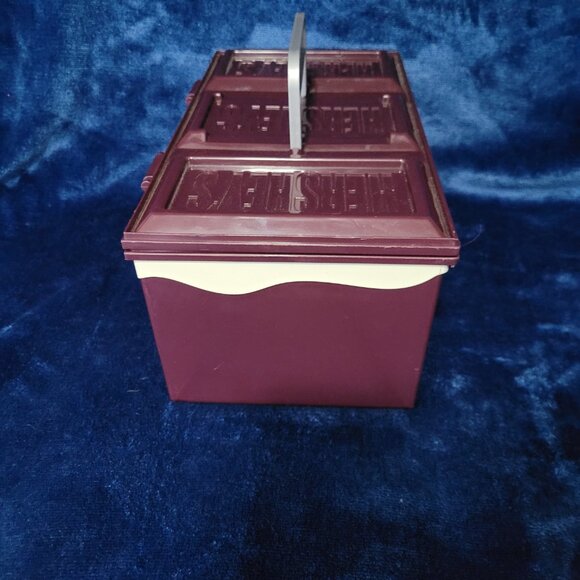 Hershey's S'Mores Box - Picture 8 of 10